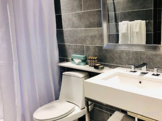 Фото Fitzpatrick Grand Central