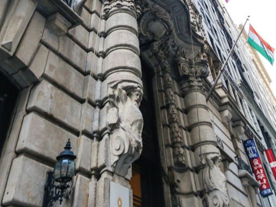 Фото The Hotel at Fifth Avenue