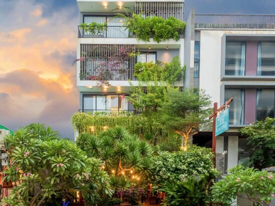 Фото отеля 1