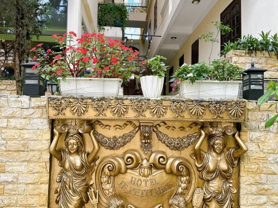 Фото Le Petit Paris Hotel Dalat