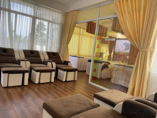 Фото Lotus Garden Resort