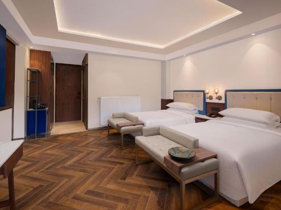 Фото Four Points by Sheraton Sonmarg Resort