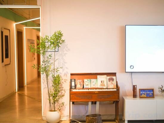 Фото Phoenix Egg Youth Hostel