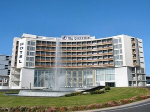Гостиница VIP Executive Azores Hotel
