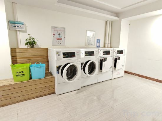 Фото Honglilai Hotel Shenzhen