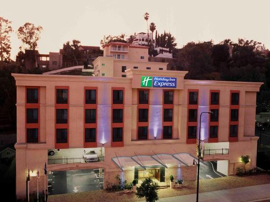Фото Holiday Inn Express Hotel & Suites Hollywood Walk of Fame, an IHG Hotel
