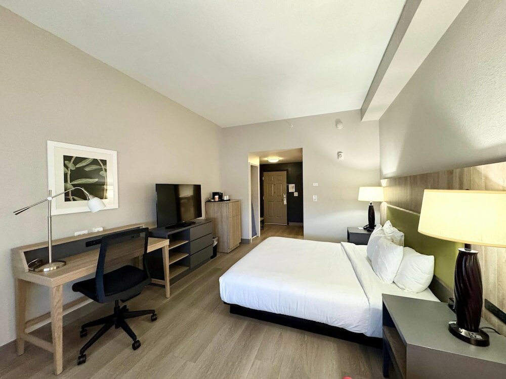 Фото Country Inn & Suites by Radisson, Port Charlotte, Fl