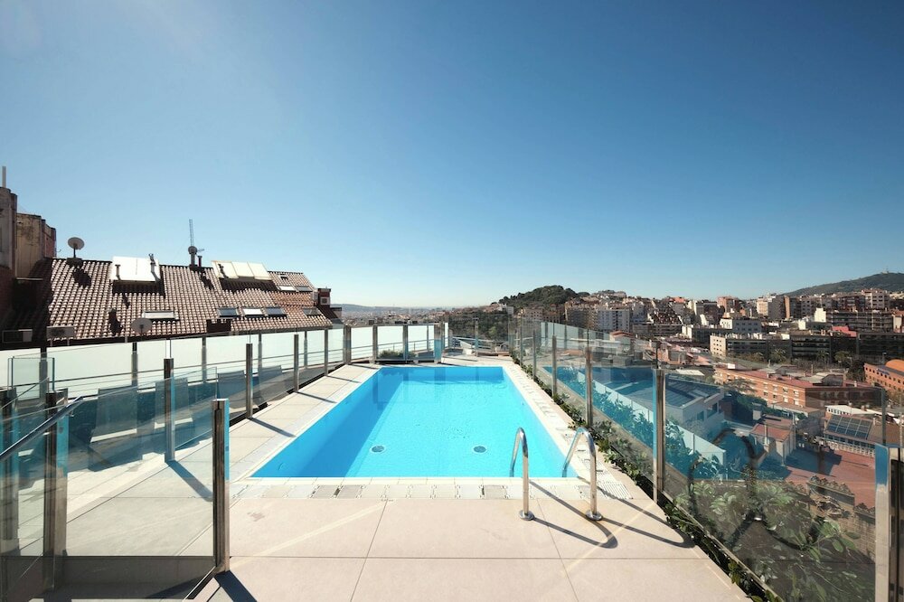 Фото Отель Catalonia Park Güell