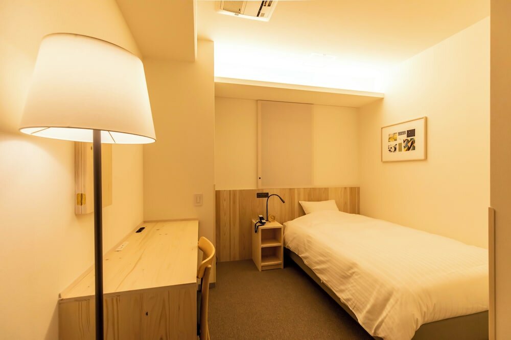 Фото Shin Osaka Station Hotel