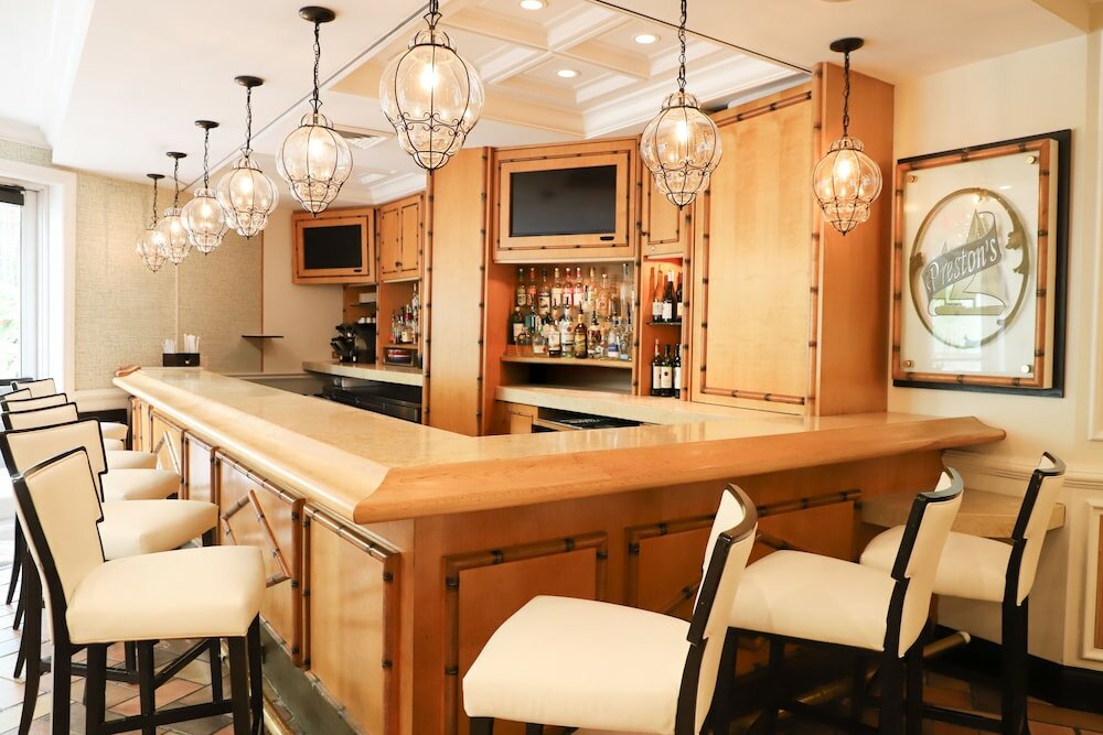 Фото Riverside Hotel