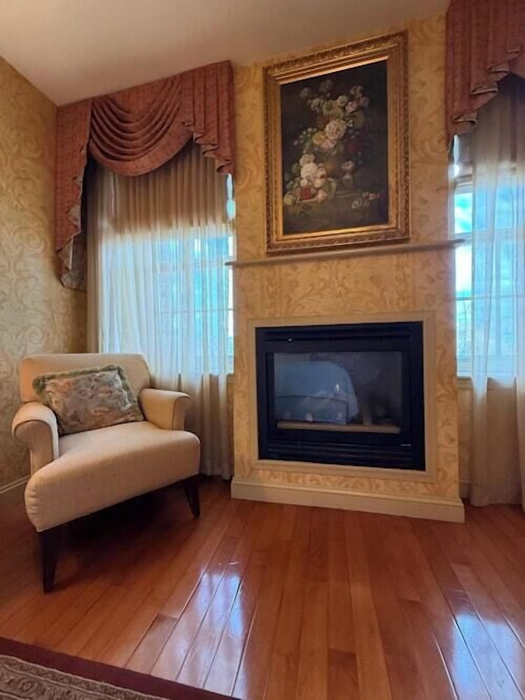 Фото Penn's View Hotel