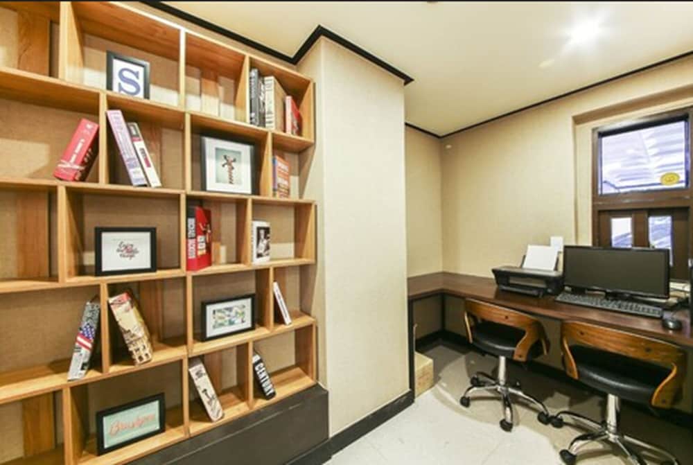 Фото Hotel Kobos