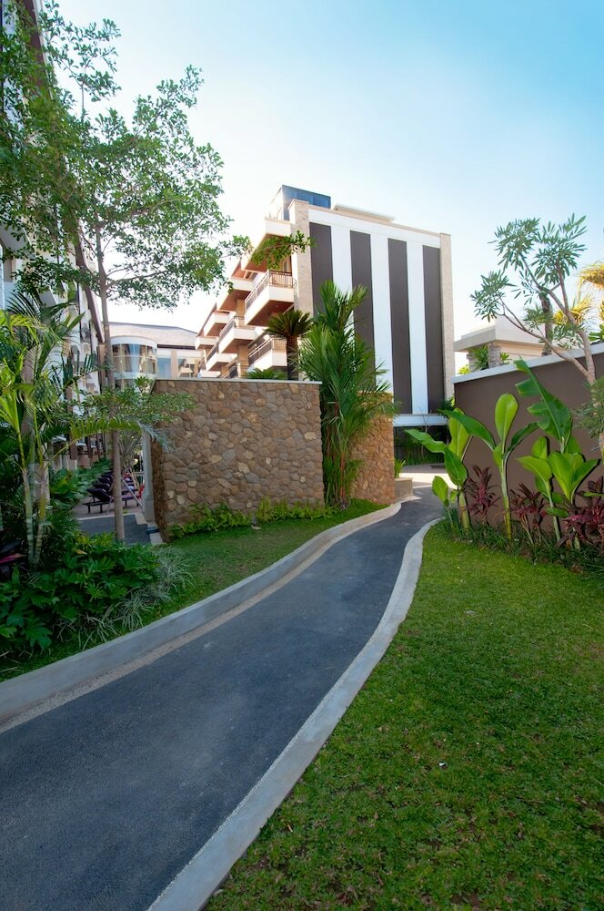 Фото 52979371536