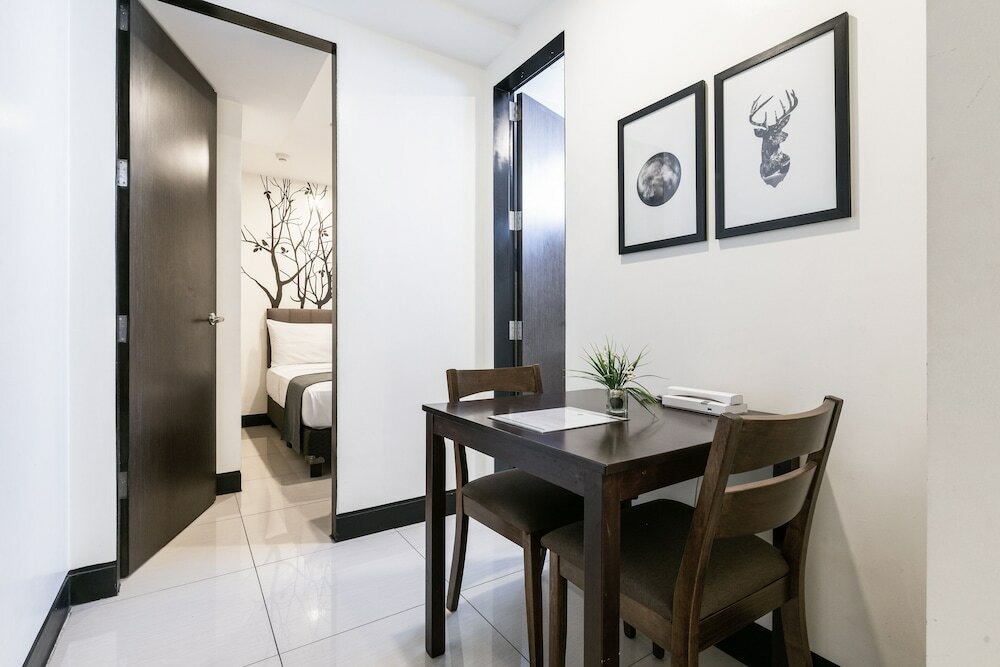 Фото Artemis Place Makati Hotel