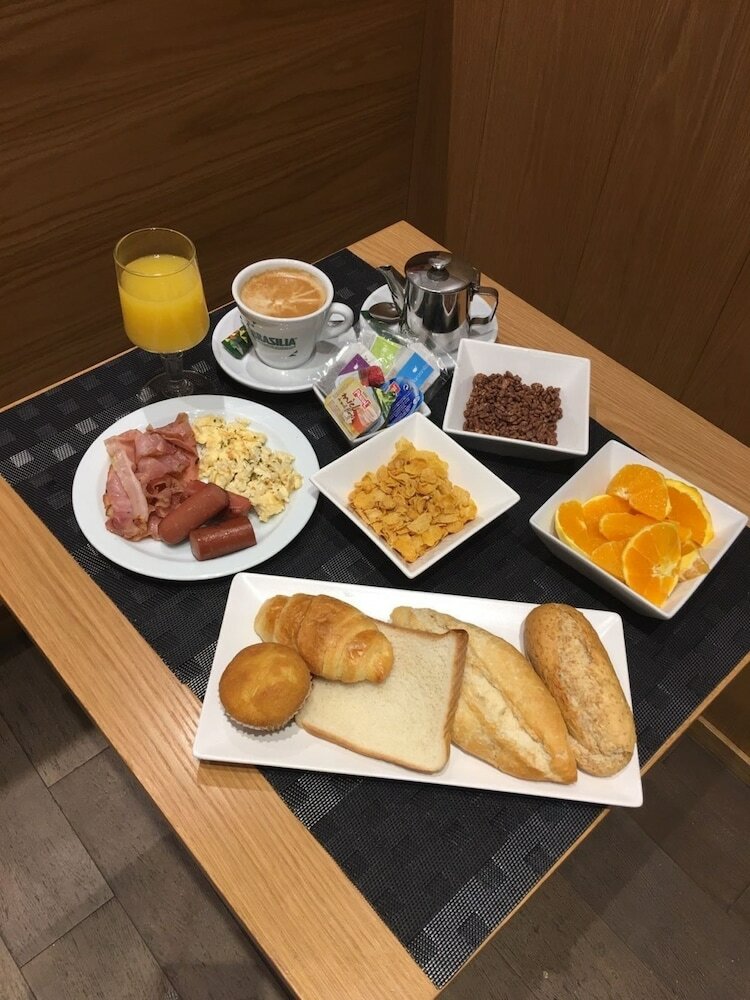 Фото Hostal Sol Square Madrid