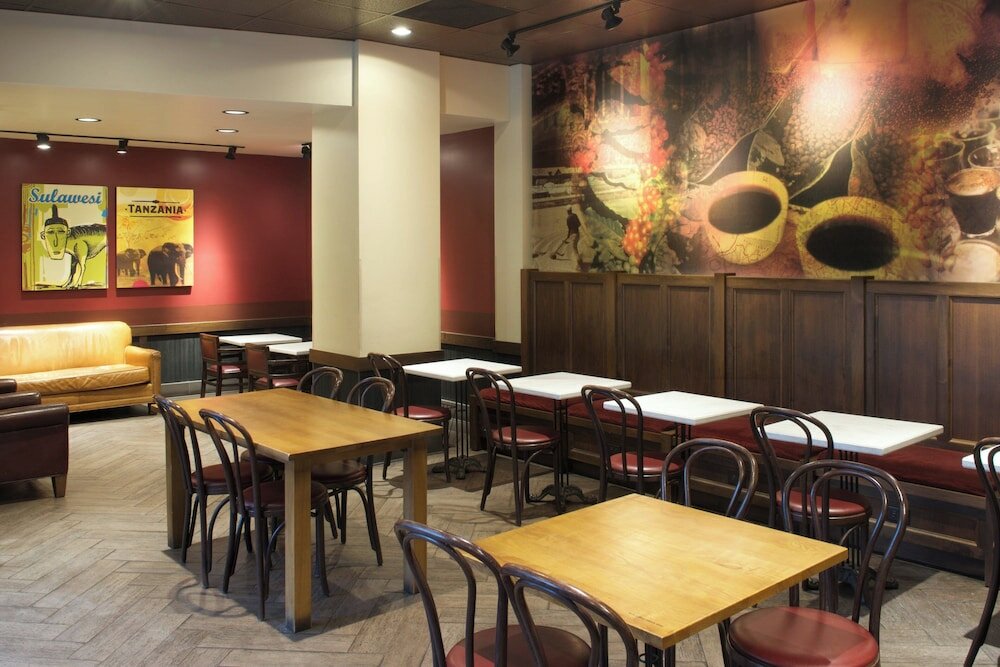 Фото Sheraton Indianapolis City Centre Hotel