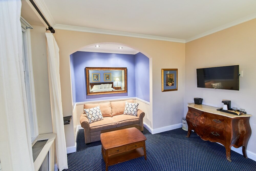 Фото 3 West Club