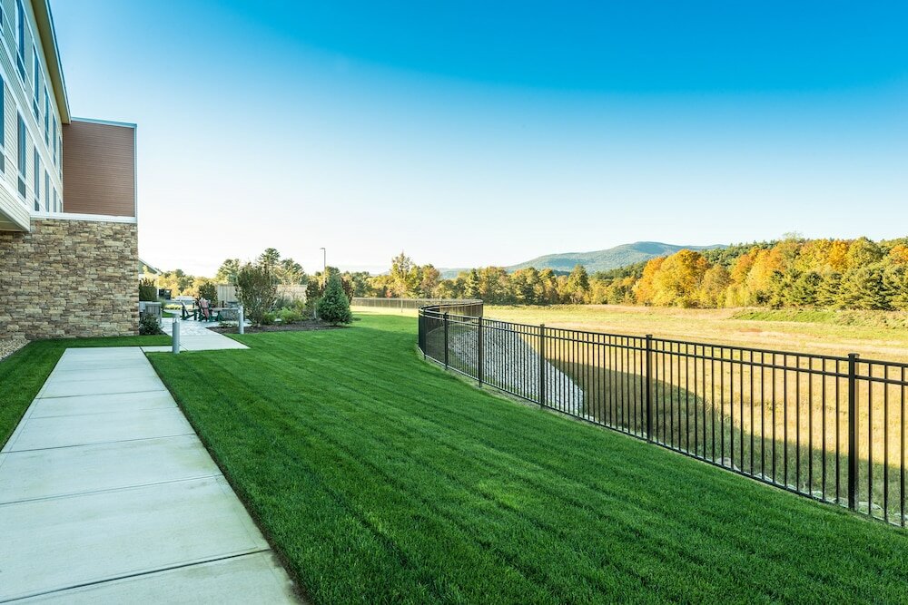 Фото Fairfield by Marriott Inn & Suites Plymouth White Mountains