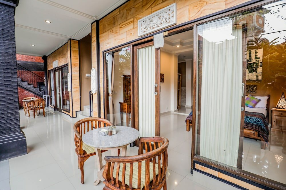 Фото Warji House 1