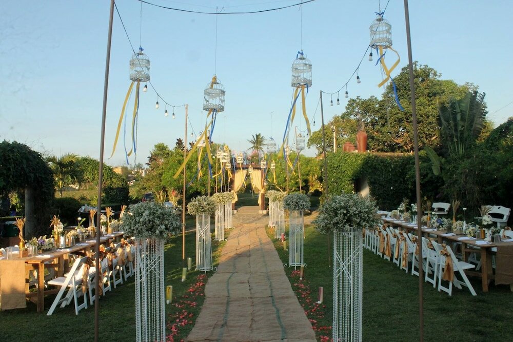 Фото The Q Hotel & Restaurant