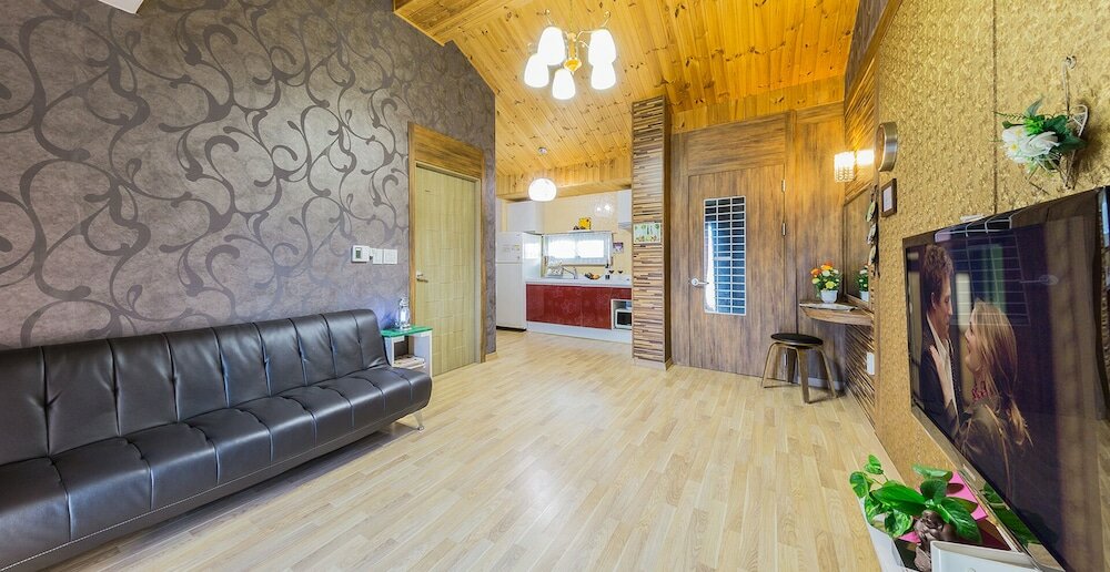 Фото Namhae Oceanview Pension