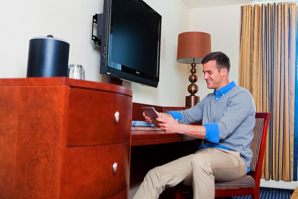 Фото West Edmonton Mall Inn