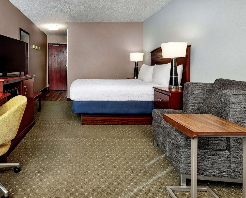 Фото Hampton Inn Longmont