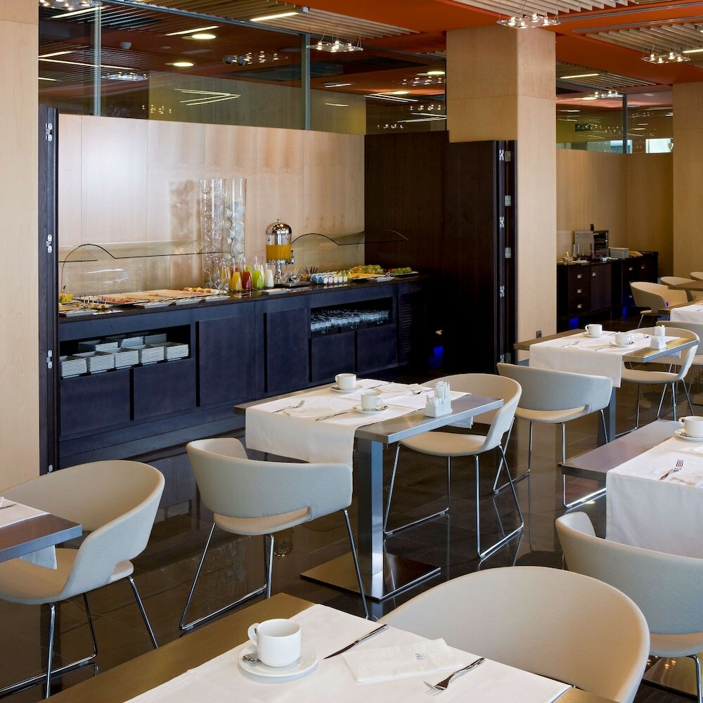 Фото Nh Madrid Las Tablas