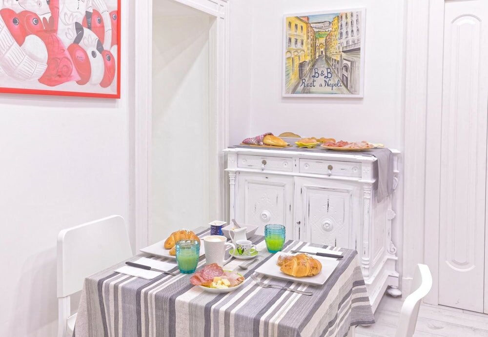 Фото B&b Rest a Napoli