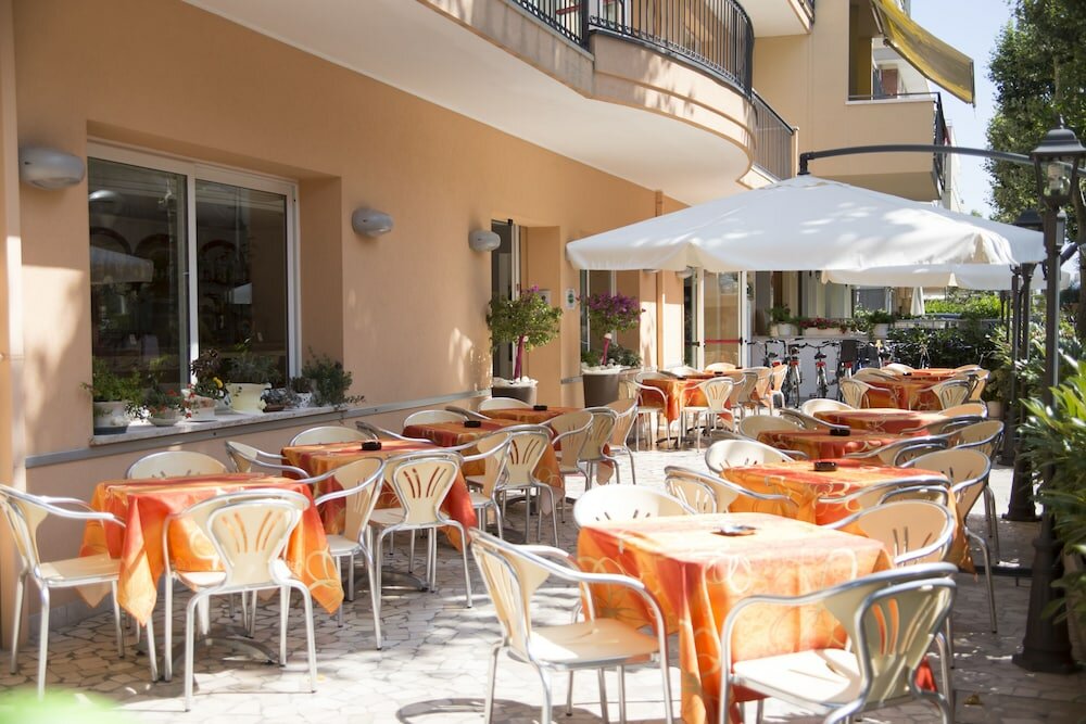 Фото Hotel Silvia Misano Adriatico