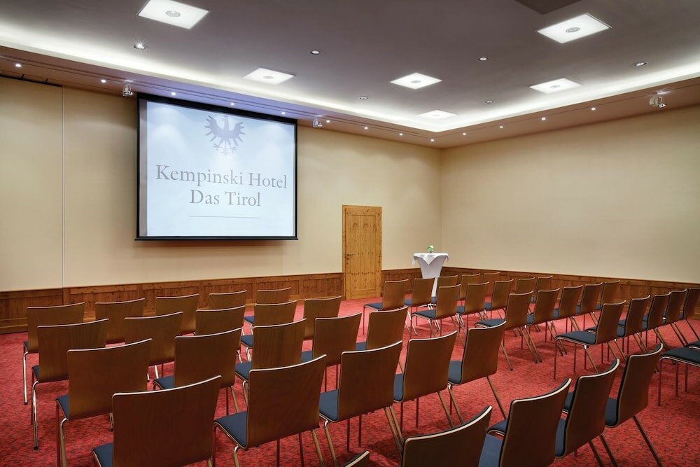 Фото Kempinski Hotel Das Tirol