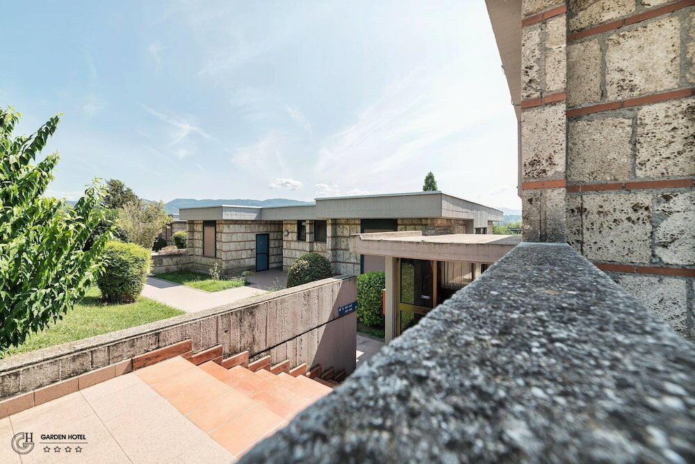 Фото Best Western Garden Hotel