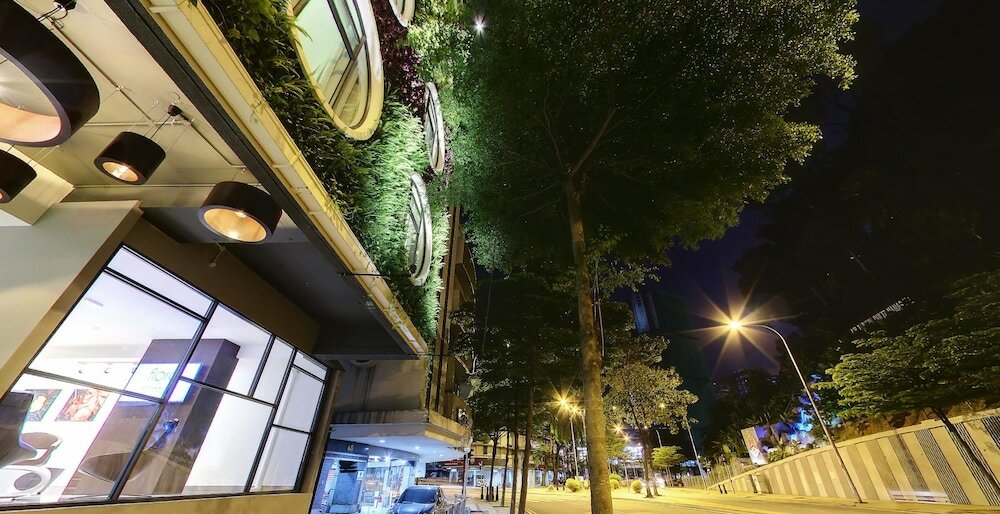 Фото Flora by Crossroads Hotel