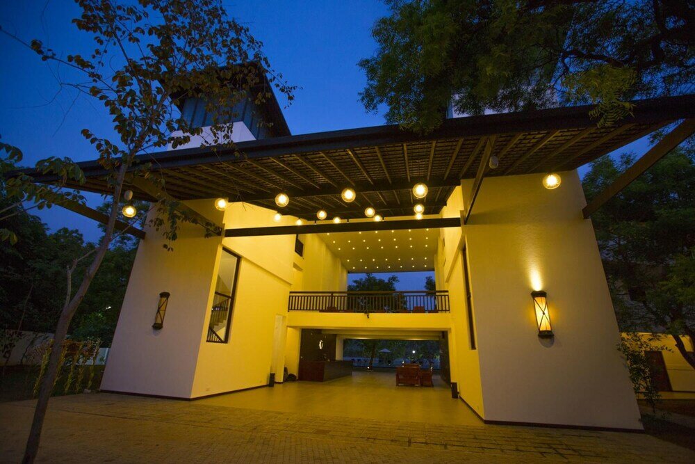 Фото Grand Tamarind Lake