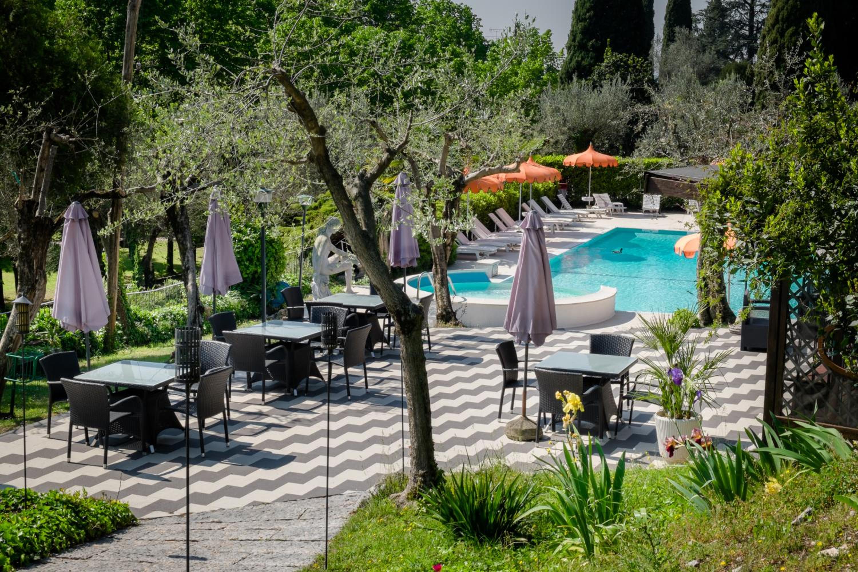 Фото Hotel Mon Repos