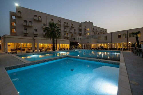 Внешний вид отеля Hotel Club Eloro в Ното, фото 1