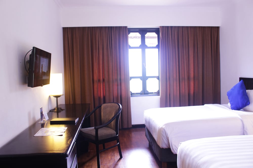 Фото Novotel Bukittinggi