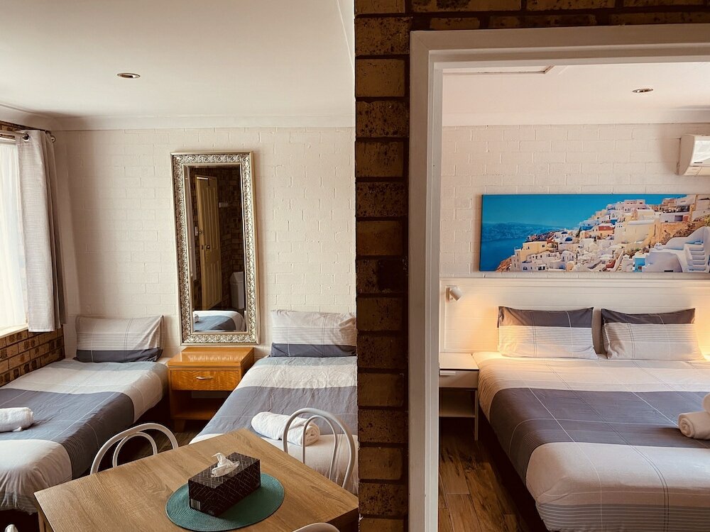 Фото Buccaneer Motel