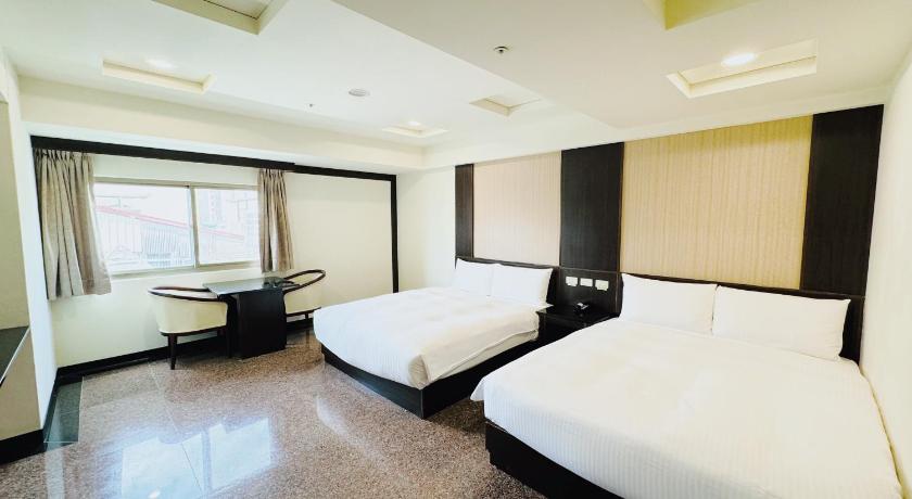 Фото Regal International Hotel