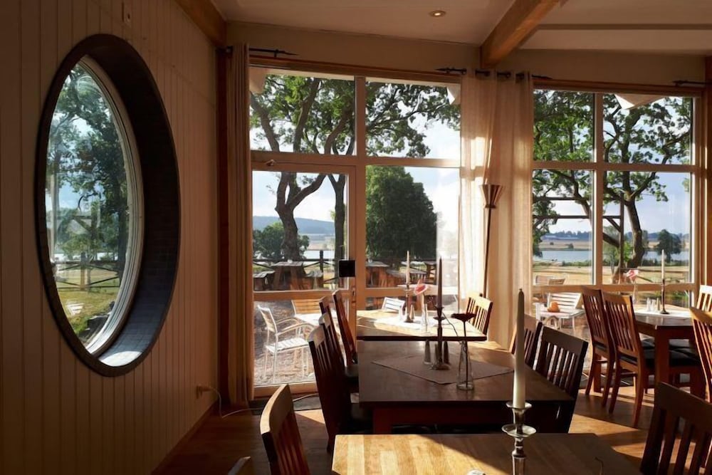 Фото Hotell Hehrne