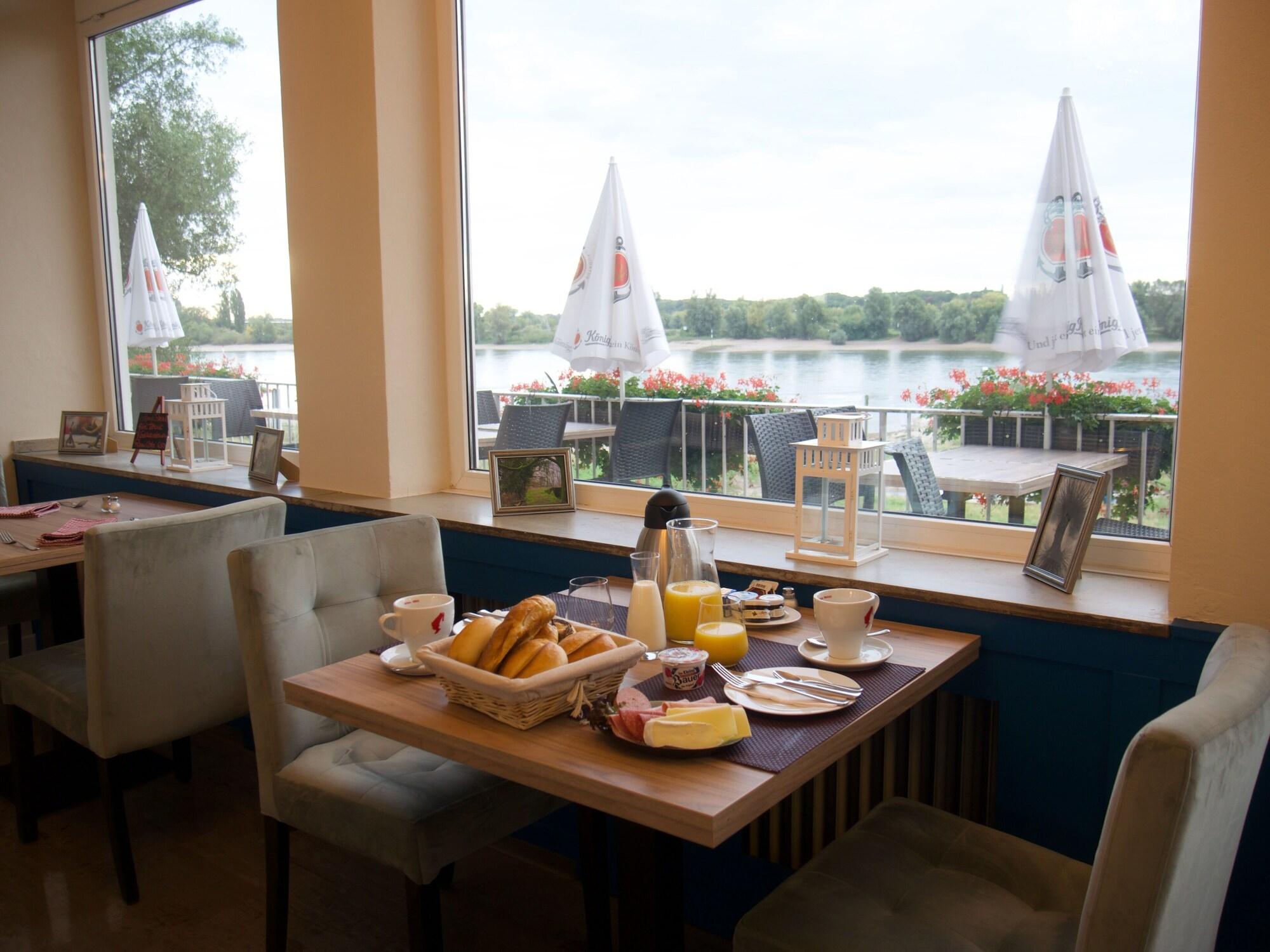 Фото Hotel Fährhaus