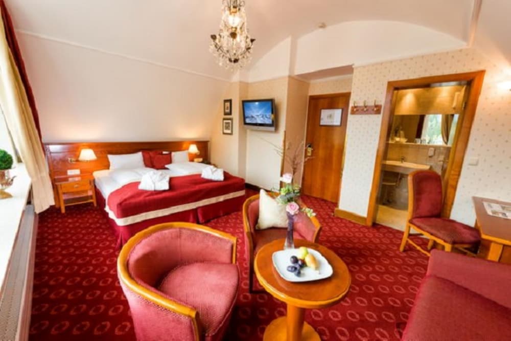 Фото Hotel Salzburger Hof