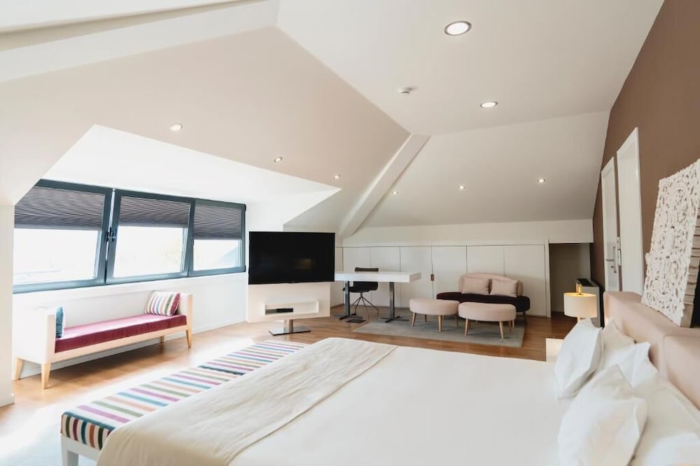 Фото Borralha Hotel