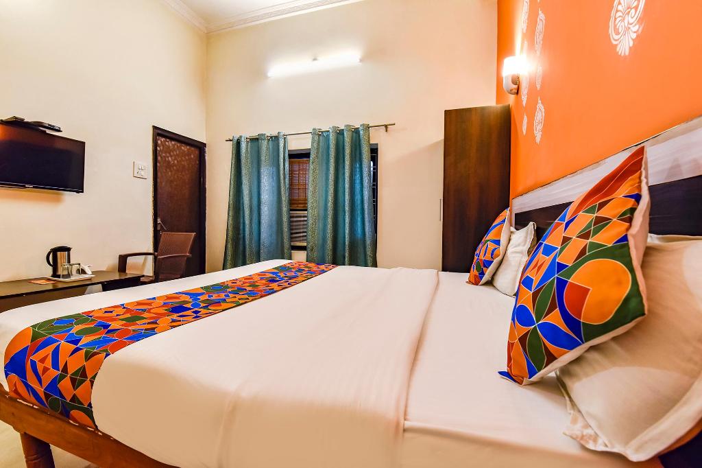 Фото Oyo 4715 Kk Residency