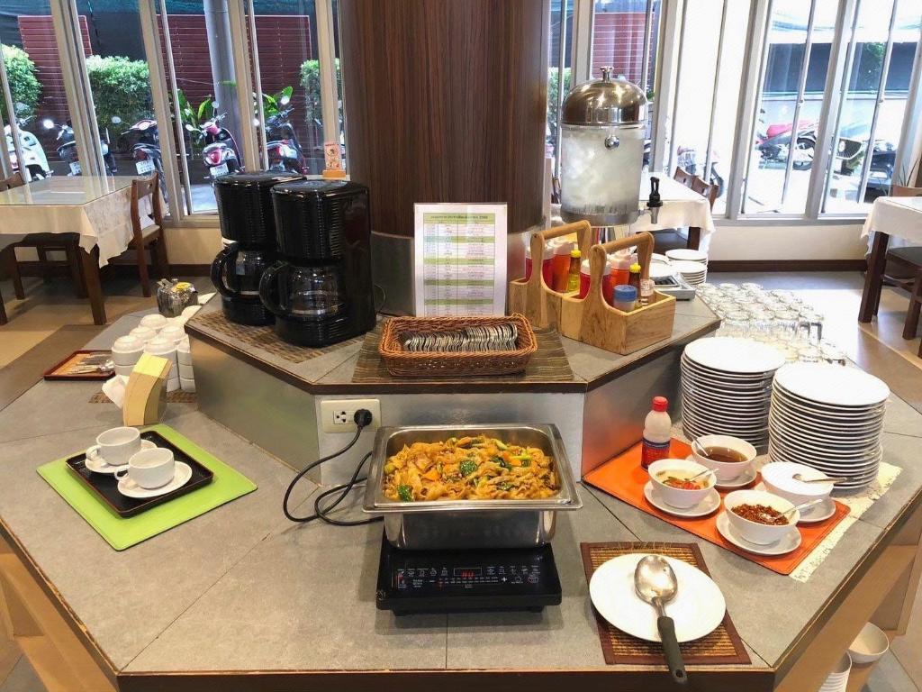 Фото Charoenchit House