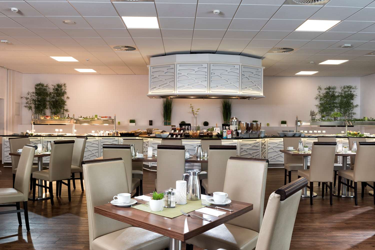 Фото Wyndham Garden Kassel