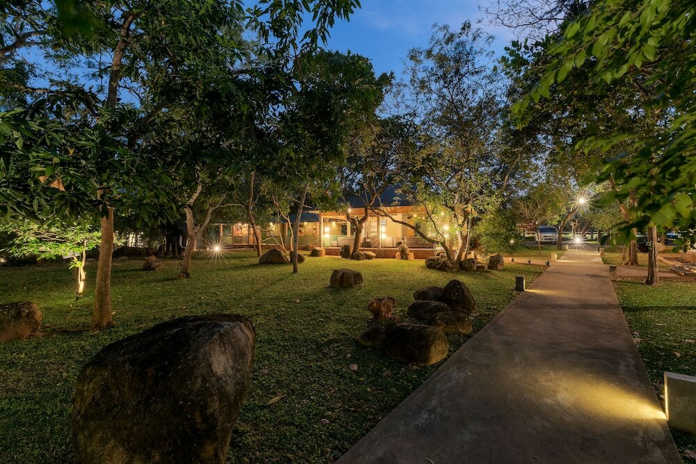 Фото Elephant Reach Yala