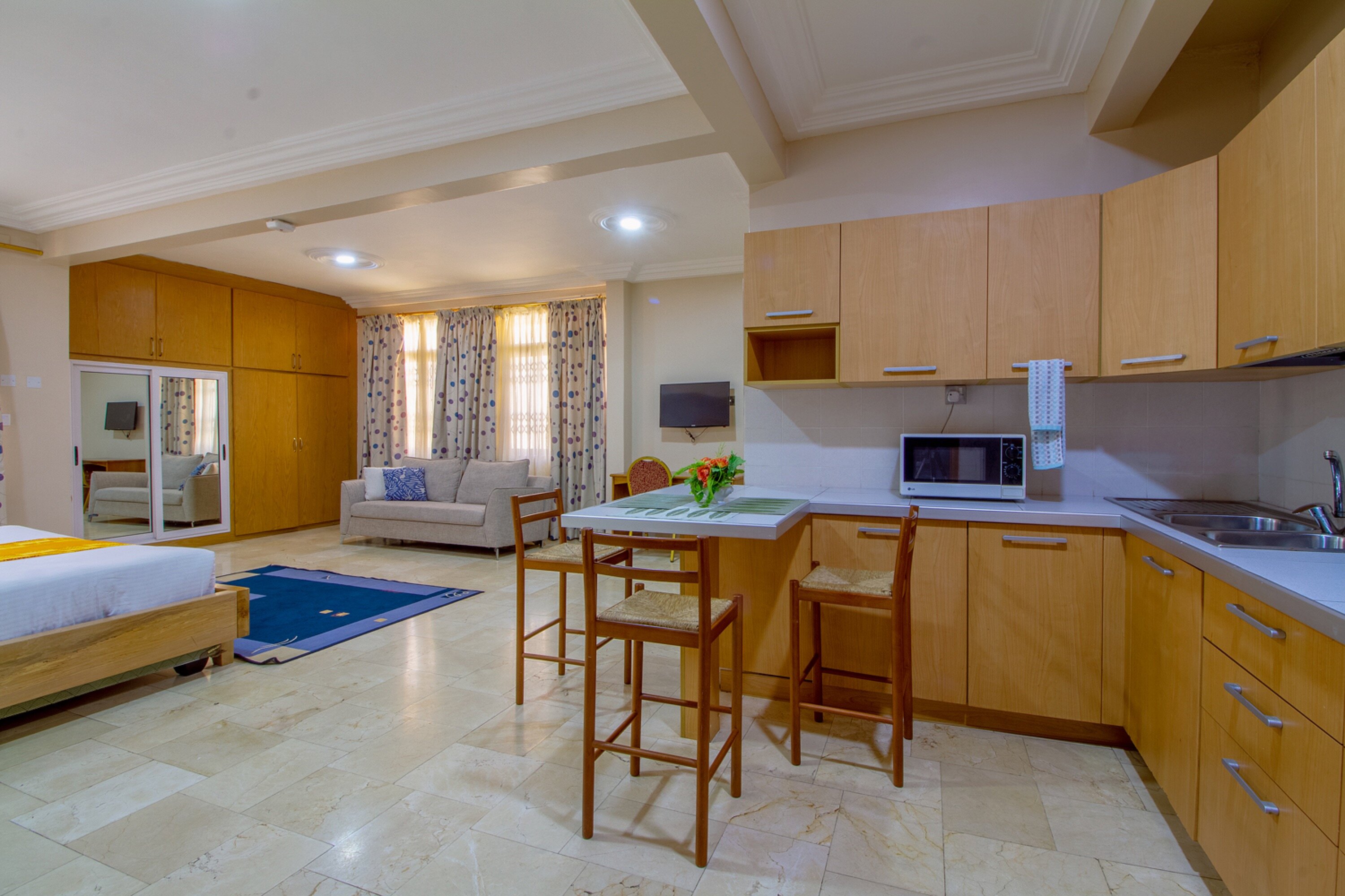 Фото Central Hotel - OSU