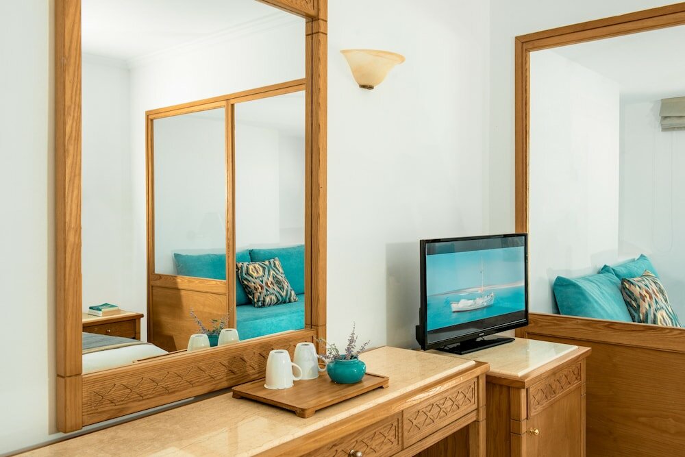 Фото Mitsis Rinela Beach Resort & SPA