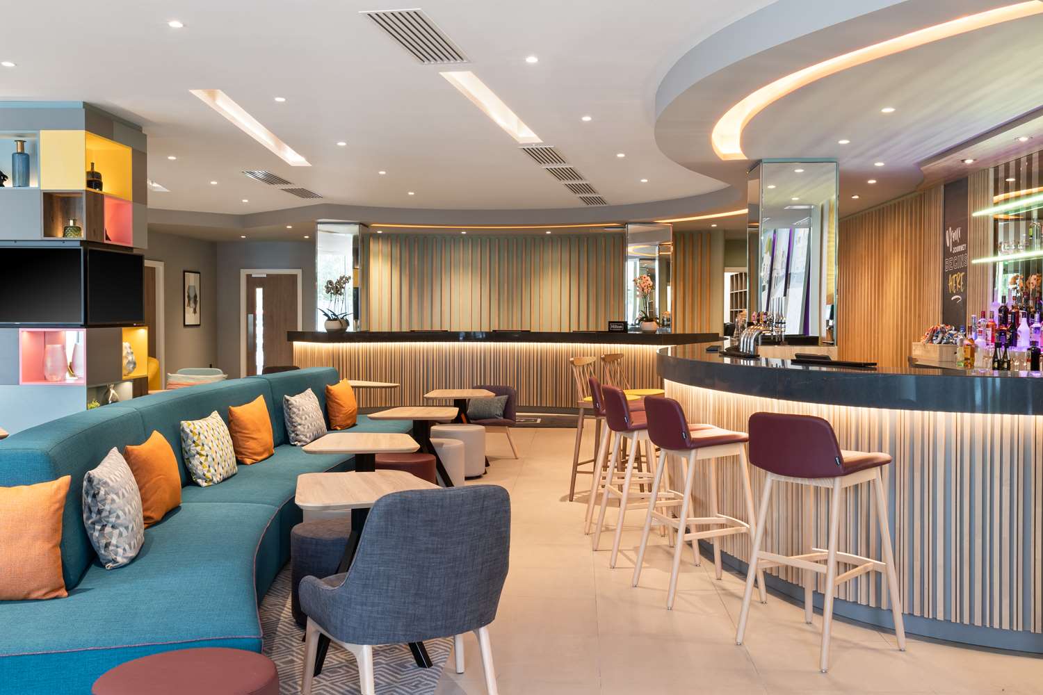 Фото Hampton by Hilton London Ealing